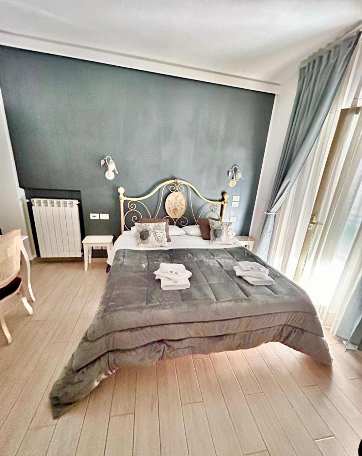 B&B Giulia ตาออร์มินา ภายนอก รูปภาพ